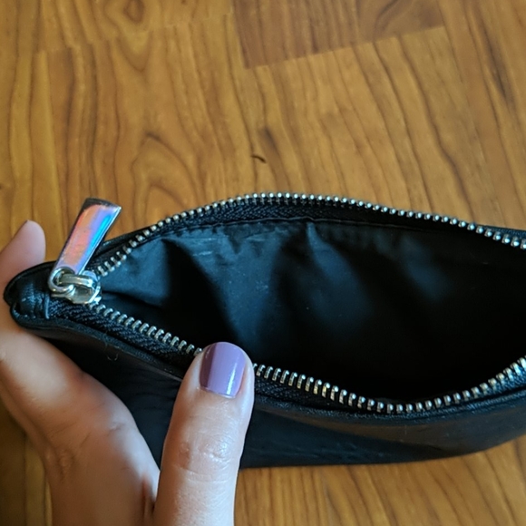 Express Wristlet - Picture 5 of 8